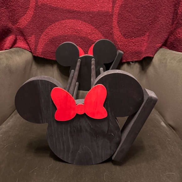 Handmade Wall Mountable Disney Ears Rack - Picture 2 of 4